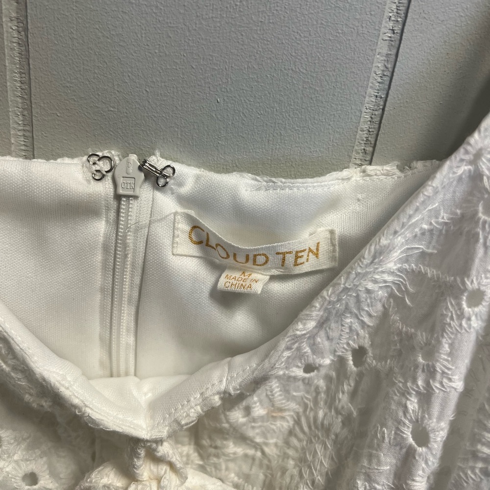 Cloud Ten white lace dress size medium - Picture 4 of 4